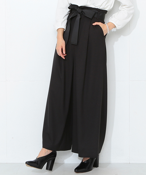 CAROLINA GLASER（カロリナ グレイサー）の「CAROLINA GLASER / ハイウエスト リボンパンツ（その他パンツ・レディース・ブラック/ピンクベージュ・ONE SIZE）」の12枚目の写真