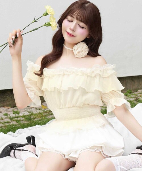 OLIVE des OLIVE（オリーブデオリーブ）の「【Belle Charme】Rose Corsage Frill Blouse（シャツ/ブラウス・レディース・ブラック/ピンク/イエロー/オフホワイト・FREE）」の13枚目の写真