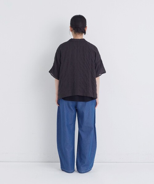 conges payes ADIEU TRISTESSE(コンジェ ペイエ アデュートリステス)の「【FAVE】シャーリングオープンカラーシャツジャケット(シャツ/ブラウス・レディース・ストライプ/パープル系その他/ブラウン系その他・38)」の6枚目の写真