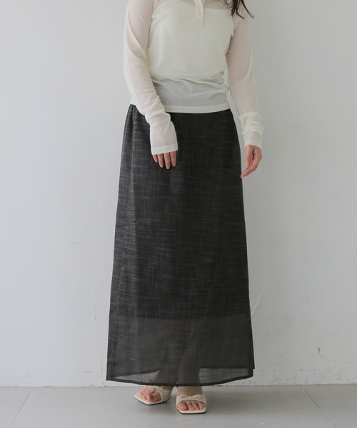 cheriella(シェリエラ)の「【cheriella】スラブシアーナロースカート SLUB SHEER NARROW SKIRT(スカート・レディース・アイボリー/チャコールグレー・FREE)」の12枚目の写真