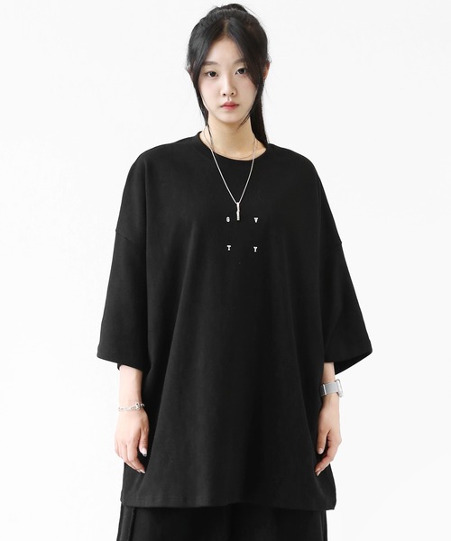 minsobi(ミンソビ)の「【バックブラシアート】 Xグラフィック スクエアフレーム スーパービッグTシャツ(ユニセックス)(Tシャツ/カットソー・メンズ・ブラック/ホワイト・FREE)」の7枚目の写真