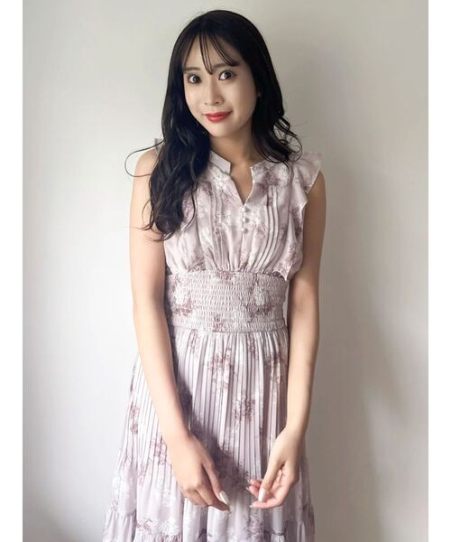 dazzlin（ダズリン）の「プリーツフラワーシフォンワンピース（ワンピース・レディース・ピンク/ブラウン/オフホワイト・SMALL/MEDIUM）」の21枚目の写真