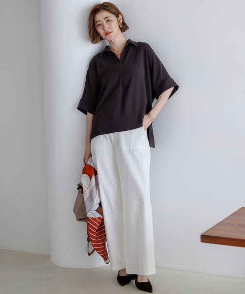 23区 S（ニジュウサンクチイサイサイズ）の「ストレッチジョーゼット スキッパーネック ブラウス（シャツ/ブラウス・レディース・ベージュ系/ネイビー系/ダークブラウン系・32）」の6枚目の写真