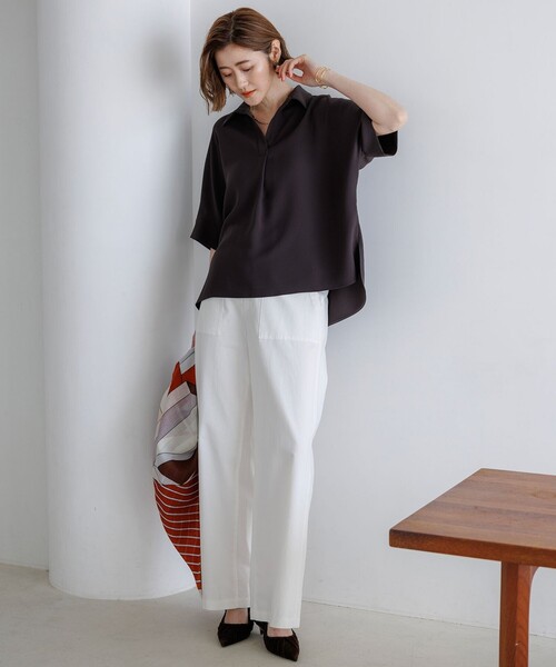 23区 S（ニジュウサンクチイサイサイズ）の「ストレッチジョーゼット スキッパーネック ブラウス（シャツ/ブラウス・レディース・ベージュ系/ネイビー系/ダークブラウン系・32）」の7枚目の写真