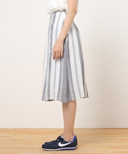 Spick & Span(スピックアンドスパン)の「【O'NEIL OF DUBLIN】ストライプソフトプリーツスカート◆(スカート・レディース・ネイビー/ブラウン/グリーン・MEDIUM/SMALL/X-SMALL)」の6枚目の写真