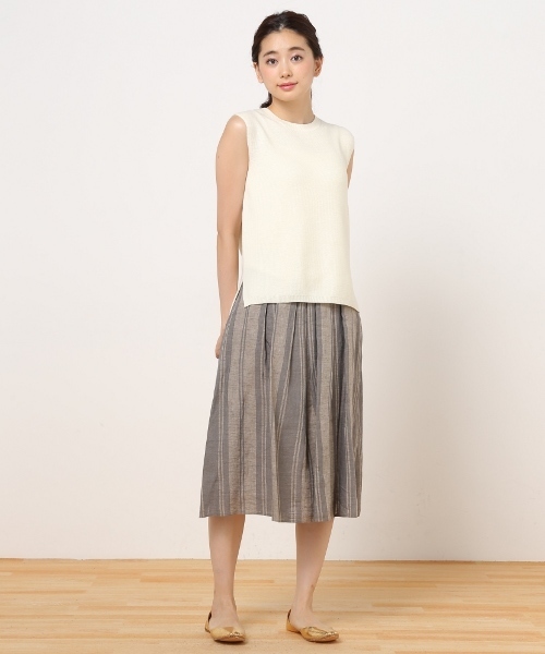 Spick & Span(スピックアンドスパン)の「【O'NEIL OF DUBLIN】ストライプソフトプリーツスカート◆(スカート・レディース・ネイビー/ブラウン/グリーン・MEDIUM/SMALL/X-SMALL)」の11枚目の写真