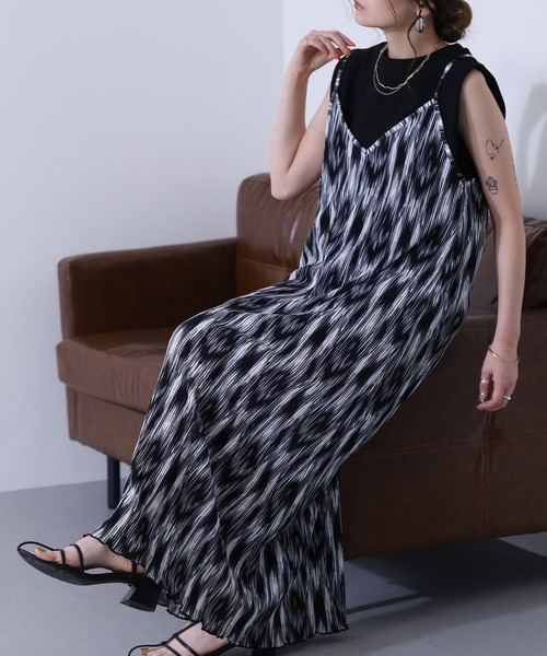 Ree&Mee(リーアンドミー)の「Ree&Mee カットスムース クリスタルプリーツ キャミワンピ ワンピース(ワンピース・レディース・その他2/その他3/その他1・L/M)」の10枚目の写真