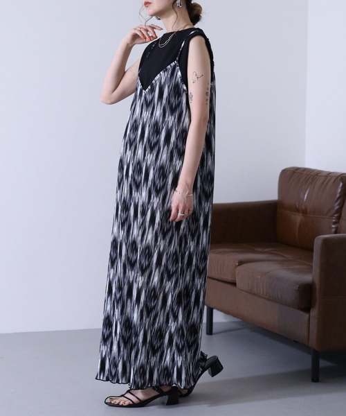 Ree&Mee(リーアンドミー)の「Ree&Mee カットスムース クリスタルプリーツ キャミワンピ ワンピース(ワンピース・レディース・その他2/その他3/その他1・L/M)」の14枚目の写真