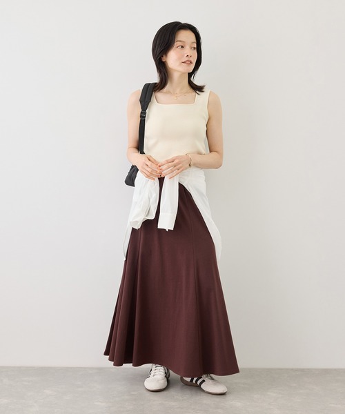 ROPE' PICNIC(ロペピクニック)の「スクエアネックニットタンク/UVカット・接触冷感・イージーケア(タンクトップ・レディース・ブラック/キャメル/キナリ/ブラウン系その他・FREE)」の10枚目の写真