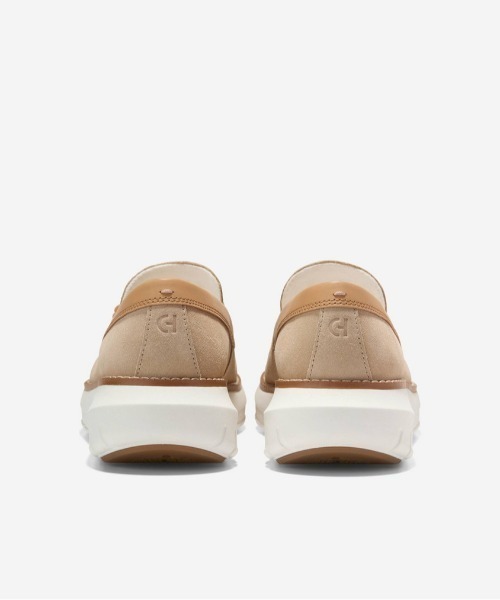 COLE HAAN(コールハーン)の「ゼログランド レクサンナ タッセル ローファー womens(モカシン/デッキシューズ・レディース・ベージュ・6.5/7/7.5/8/8.5/5/5.5/6)」の6枚目の写真