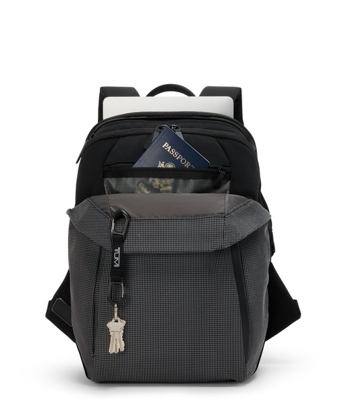 TUMI(トゥミ)の「TUMI AXIS ミディアム・バックパック・20L(A4/PC15インチまで対応)(バックパック/リュック・メンズ・ブラック系その他・FREE)」の6枚目の写真