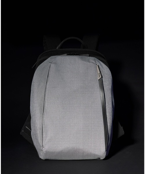TUMI(トゥミ)の「TUMI AXIS ミディアム・バックパック・20L(A4/PC15インチまで対応)(バックパック/リュック・メンズ・ブラック系その他・FREE)」の11枚目の写真