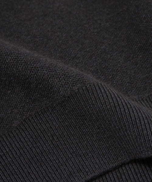 LEMAIRE(ルメール)の「HOODED SWEATER(ニット/セーター・メンズ・ブラック・S/M)」の6枚目の写真