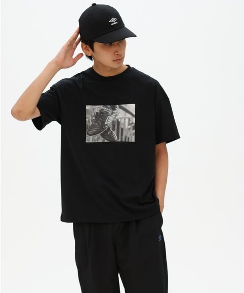 UMBRO(アンブロ)の「UMBRO/アンブロ フォトプリントTシャツ UF6FHT56MB(Tシャツ/カットソー・メンズ・ホワイト/ブラック・S/M/L/XL)」の1枚目の写真
