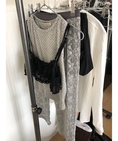 Didot.showroom（ディドット ショールーム）の「ミディ丈フラワーレースレギンス（レギンス/スパッツ・レディース・グレー/アイボリー・FREE）」の10枚目の写真