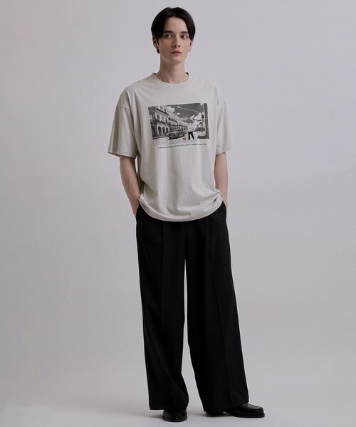 tk.TAKEO KIKUCHI(ティーケータケオキクチ)の「フォト&刺繍Tシャツ(Tシャツ/カットソー・メンズ・ホワイト/グリーン系/ライトグレー・02/04/03)」の9枚目の写真