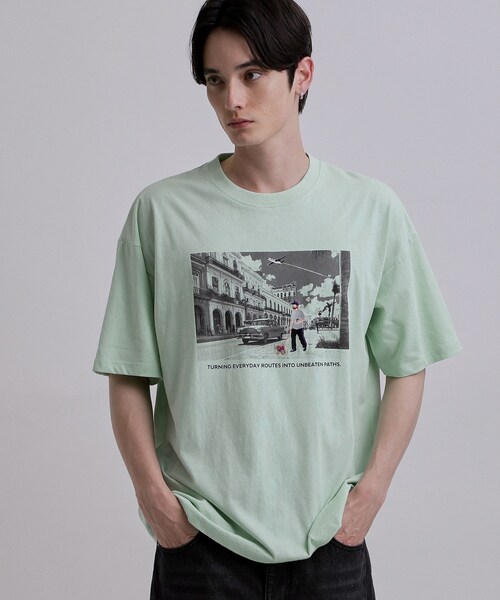 tk.TAKEO KIKUCHI(ティーケータケオキクチ)の「フォト&刺繍Tシャツ(Tシャツ/カットソー・メンズ・ホワイト/グリーン系/ライトグレー・02/04/03)」の12枚目の写真