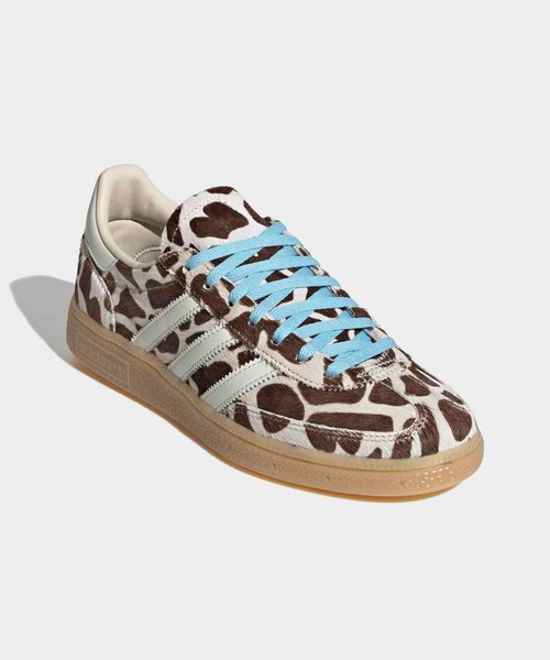 adidas（アディダス）の「HANDBALL SPEZIAL W / アディダスオリジナルス adidas Originals（スニーカー・レディース・ベージュ・22.0cm/22.5cm/23.0cm/23.5cm/24.0cm/24.5cm/25.0cm/25.5cm/26.0cm/26.5cm/27.0cm/27.5cm/28.0cm/28.5cm/29.0cm）」の4枚目の写真