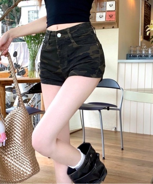 SHEENA（シーナ）の「カモフラ柄ショートパンツ（その他パンツ・レディース・カーキ・M/L/S）」の15枚目の写真
