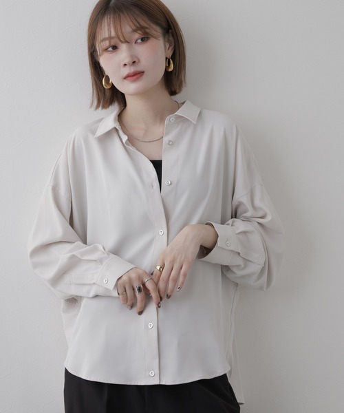 EGLANTINE(エグランティーヌ)の「EGLANTINE ポリエステル無地ブラウス 長袖(シャツ/ブラウス・レディース・グレイッシュベージュ・38)」の7枚目の写真