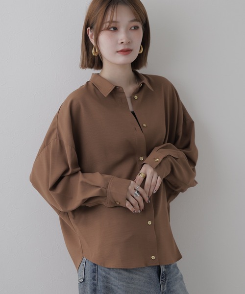 EGLANTINE(エグランティーヌ)の「EGLANTINE ポリエステル無地ブラウス 長袖(シャツ/ブラウス・レディース・グレイッシュベージュ・38)」の16枚目の写真