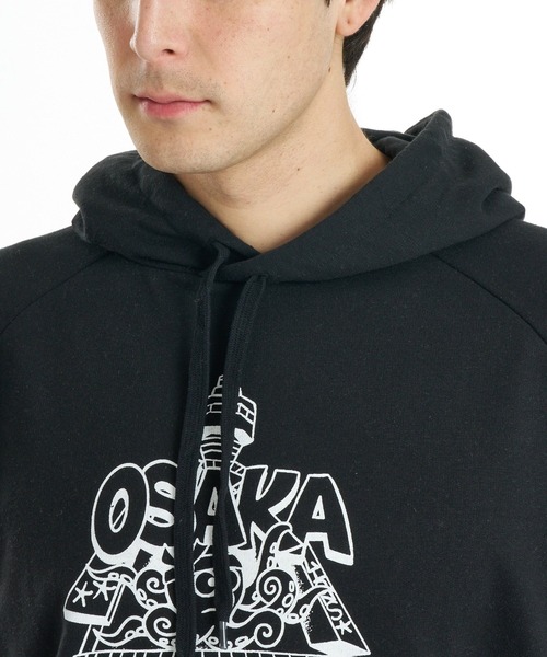 RVCA(ルーカ)の「RVCA メンズ OSAKA TAKO HD パーカー 【2026年秋冬モデル】/ルーカプルオーバーパーカー(パーカー・メンズ・ブラック/ヘザーグレー・X-LARGE/LARGE/MEDIUM)」の10枚目の写真
