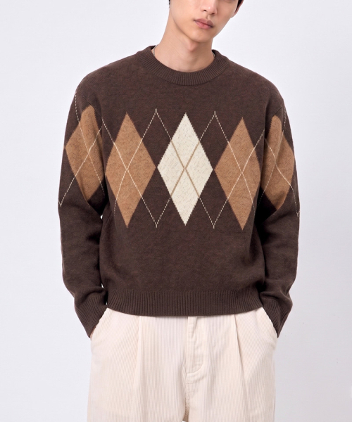 UNDEROFF(アンダーオフ)の「アーガイル クロップドニット ブラウン(ニット/セーター・レディース・ブラウン・MEDIUM/LARGE/X-LARGE)」の4枚目の写真