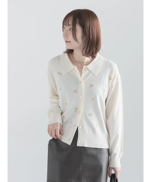 Te chichi(テチチ)の「ポロカラー刺繍ロングスリーブニット(ニット/セーター・レディース・グレー/オフホワイト/ブラック・F)」の7枚目の写真