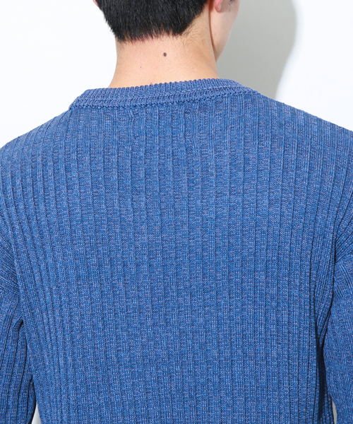 STUDIOUS（ステュディオス）の「オーバーサイズワイドリブクルーネックニット（ニット/セーター・メンズ・オフホワイト/ベージュ/ブルー・3/1/2）」の11枚目の写真