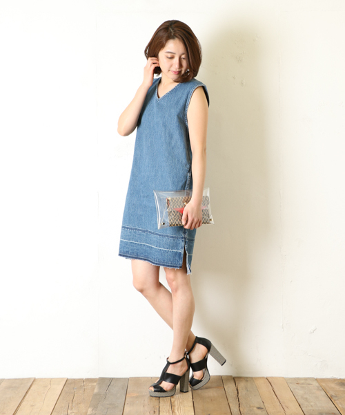 DouDou（ドゥドゥ）の「【DouDou】デニム配色ワンピース（ワンピース・レディース・インディゴブルー/ブルー系その他・FREE）」の2枚目の写真