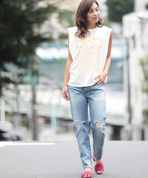 Denime(ドゥニーム)の「プリントタンクトップ-Nirvana/ニルヴァーナ- A(タンクトップ・レディース・ホワイト/ブラック・SMALL)」の6枚目の写真