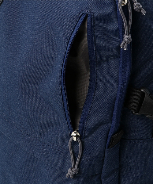 Champion（チャンピオン）の「エピックスクエアデイパック（バックパック/リュック・メンズ・ブラック/オレンジ/ネイビー・FREE）」の7枚目の写真