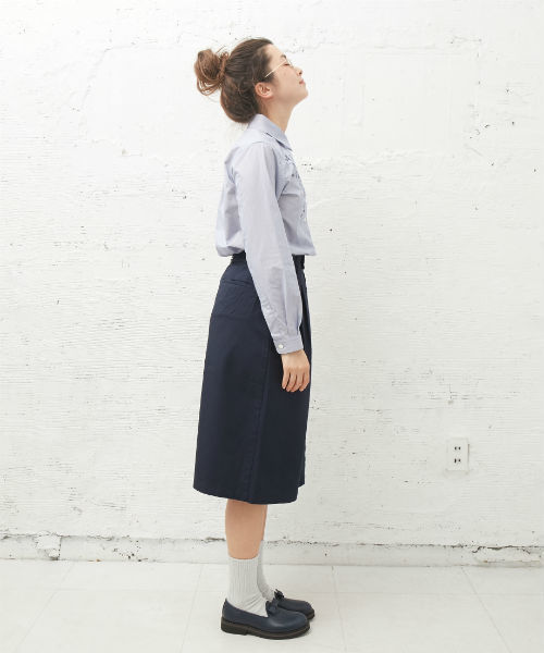 L&HARMONY（エルアンドハーモニー）の「[L&HARMONY / エルアンドハーモニー] Asami Hattori フラワープリントギャザーシャツ（シャツ/ブラウス・レディース・ネイビー・FREE）」の15枚目の写真