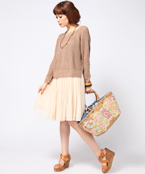 SHIPS for women(シップスフォーウィメン)の「★★GAIMO:クロス ベルトプラットフォーム◇(サンダル・レディース・ブラウン/ベージュ/キャメル・35/36/37/38)」の5枚目の写真