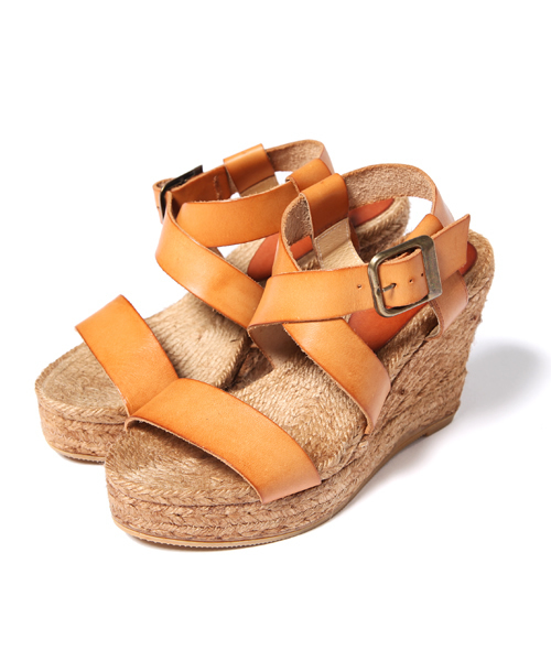 SHIPS for women(シップスフォーウィメン)の「★★GAIMO:クロス ベルトプラットフォーム◇(サンダル・レディース・ブラウン/ベージュ/キャメル・35/36/37/38)」の4枚目の写真