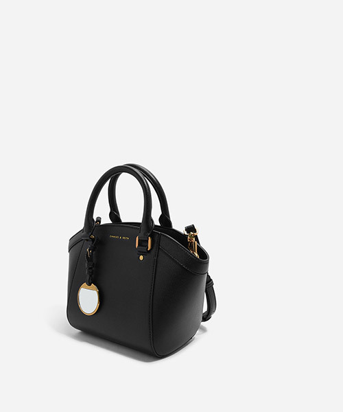 CHARLES & KEITH（チャールズ & キース）の「カーブシティハンドバッグ / CURVED CITY HANDBAG（ハンドバッグ・レディース・ブラック/グリーン/レッド・M）」の5枚目の写真
