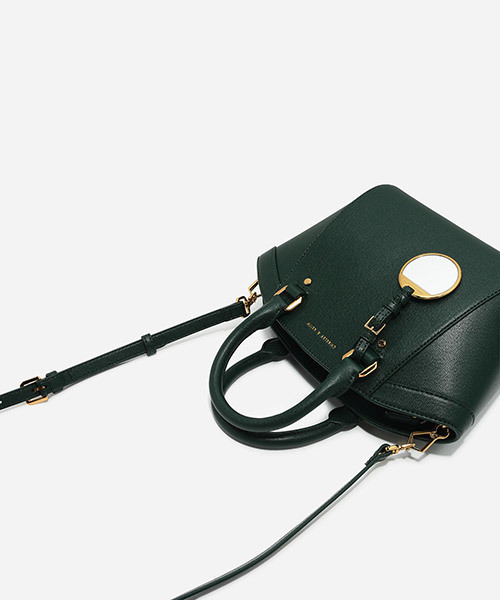 CHARLES & KEITH（チャールズ & キース）の「カーブシティハンドバッグ / CURVED CITY HANDBAG（ハンドバッグ・レディース・ブラック/グリーン/レッド・M）」の11枚目の写真