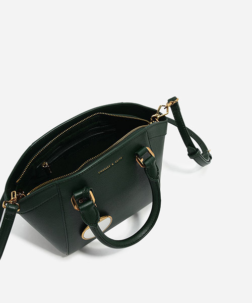 CHARLES & KEITH（チャールズ & キース）の「カーブシティハンドバッグ / CURVED CITY HANDBAG（ハンドバッグ・レディース・ブラック/グリーン/レッド・M）」の12枚目の写真