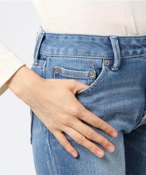 Rodeo Crowns（ロデオクラウンズ）の「Standard One 2wayST テーパード（デニムパンツ・レディース・ライトブルー・28inch/24inch/26inch/27inch/25inch）」の8枚目の写真