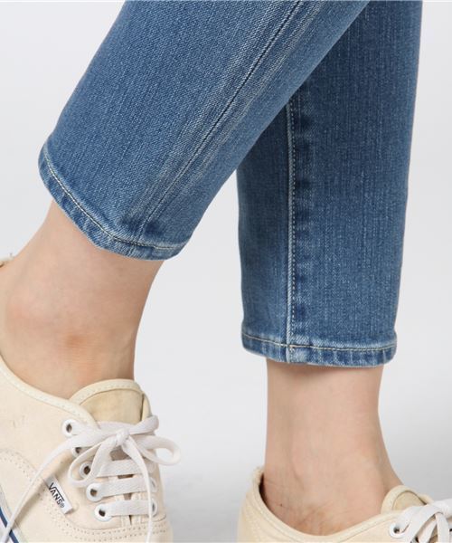 Rodeo Crowns（ロデオクラウンズ）の「Standard One 2wayST テーパード（デニムパンツ・レディース・ライトブルー・28inch/24inch/26inch/27inch/25inch）」の10枚目の写真