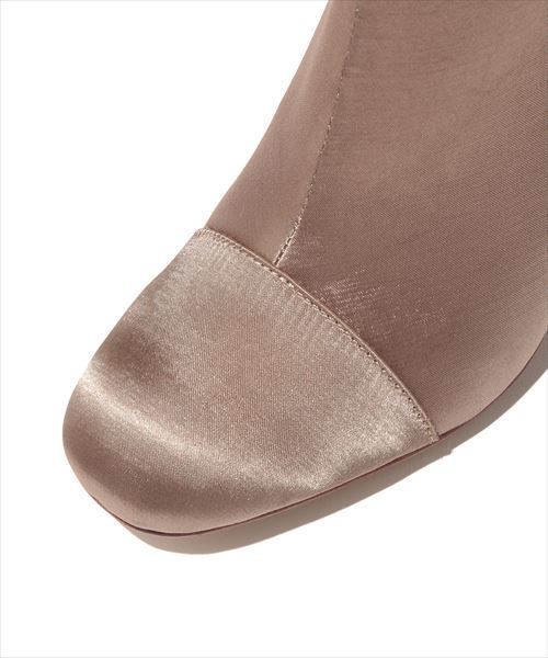 ADAM ET ROPE'(アダムエロペ)の「サテン デニムショートブーツ(ブーツ・レディース・ブルー/ベージュ/サックスブルー・23.0cm/23.5cm/24.0cm/24.5cm)」の5枚目の写真