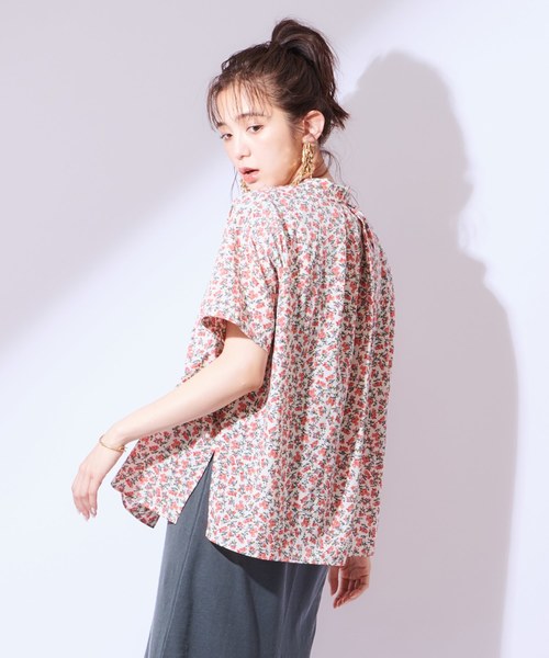 CIAOPANIC（チャオパニック）の「オープンカラー半袖シャツ（シャツ/ブラウス・レディース・ホワイト/レッド/ネイビー・FREE）」の2枚目の写真