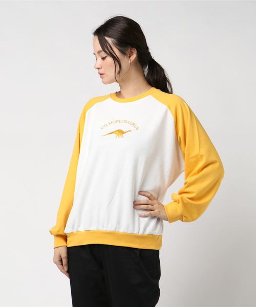 WC（ダブル シー）の「WC/ザウルスラグランスウェット（スウェット