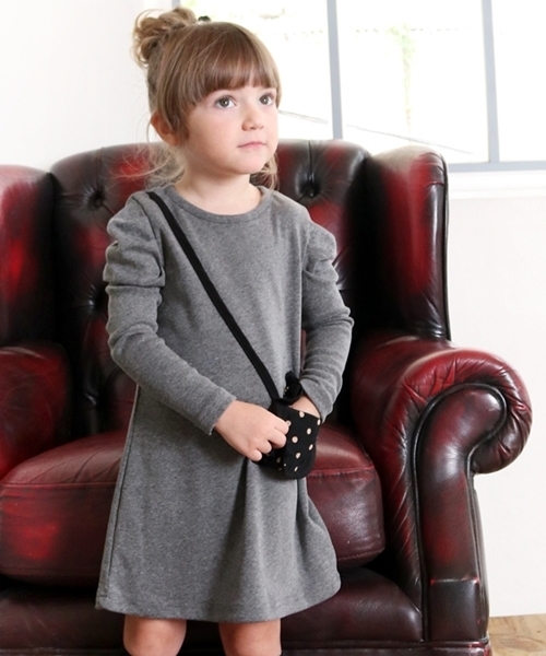 Rora(ローラ)の「シャネリア ワンピース(2color)(ワンピース・キッズ・チャコールグレー/レッド・110cm/100cm/120cm/130cm/140cm/90㎝/150cm)」の2枚目の写真