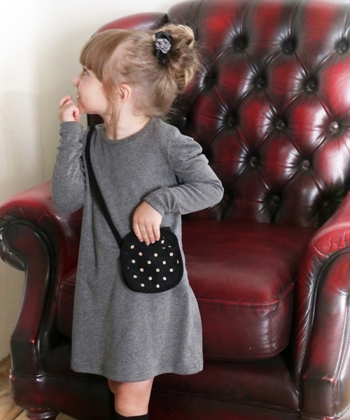Rora(ローラ)の「シャネリア ワンピース(2color)(ワンピース・キッズ・チャコールグレー/レッド・110cm/100cm/120cm/130cm/140cm/90㎝/150cm)」の5枚目の写真