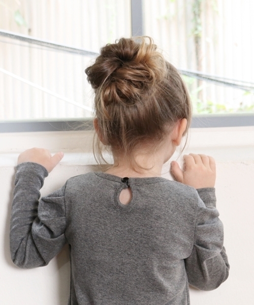 Rora(ローラ)の「シャネリア ワンピース(2color)(ワンピース・キッズ・チャコールグレー/レッド・110cm/100cm/120cm/130cm/140cm/90㎝/150cm)」の10枚目の写真