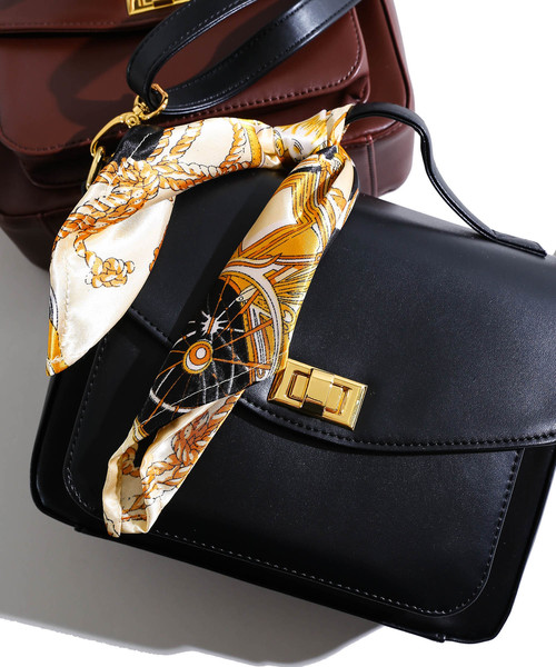 WEGO（ウィゴー）の「WEGO/【2点セット】スカーフ付きショルダーバッグ（ショルダーバッグ・レディース・ブラック/ブラウン・FREE）」の2枚目の写真