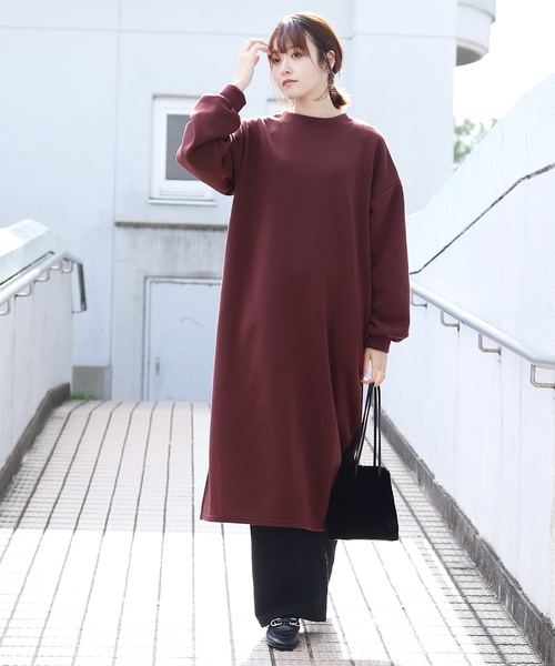 reca（レカ）の「スタッフオススメ◆ビッグシルエット裏起毛スリットワンピース（ワンピース・レディース・グレー/パープル/ボルドー/ブラック/パープル系その他・M/FREE）」の13枚目の写真