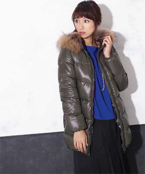 NANO universe(ナノユニバース)の「DUVETICA/KAPPA Natur Fur-Fin Racoon(ダウンジャケット/コート・レディース・チャコール/グレイッシュベージュ/カーキ・40/38)」の1枚目の写真