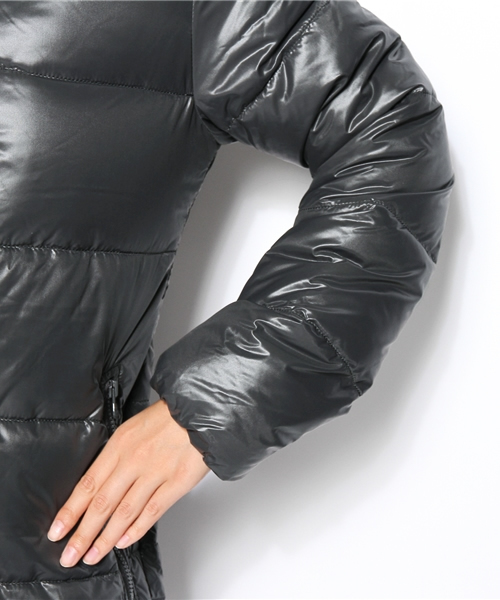 NANO universe(ナノユニバース)の「DUVETICA/KAPPA Natur Fur-Fin Racoon(ダウンジャケット/コート・レディース・チャコール/グレイッシュベージュ/カーキ・40/38)」の9枚目の写真